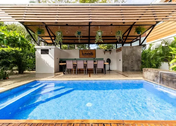 Little Hawaii Avellanas Guest house