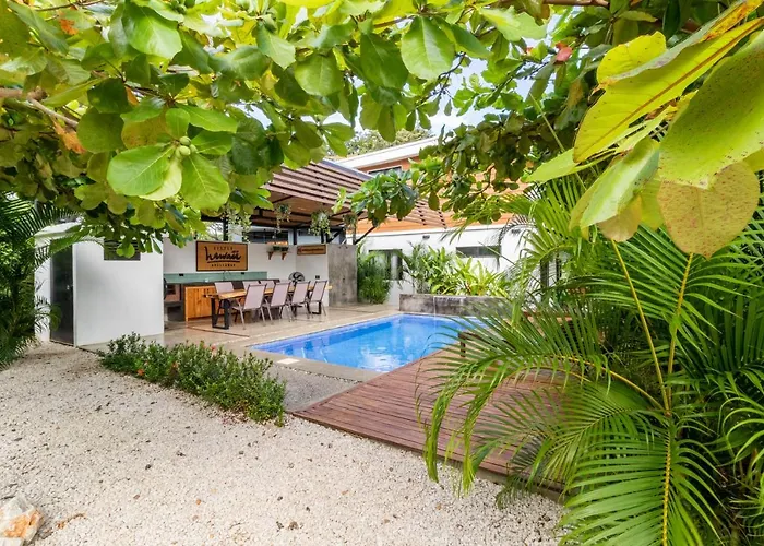 Guest house Little Hawaii Avellanas