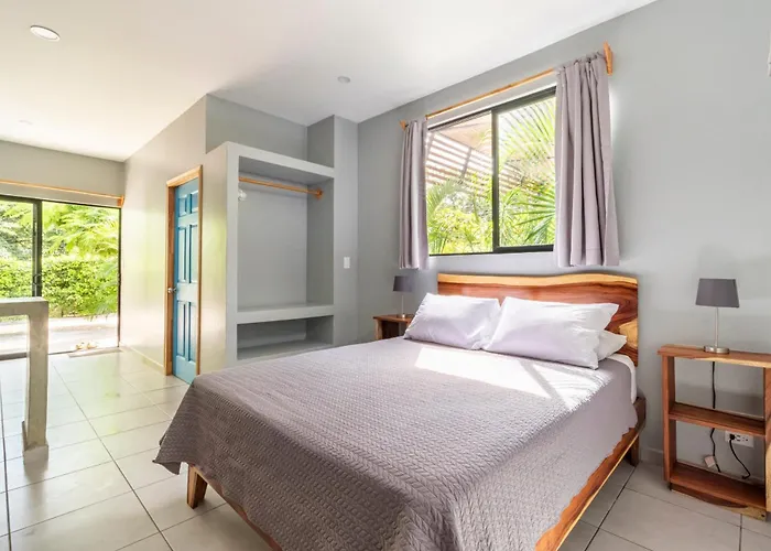 Little Hawaii Avellanas Guest house 4*